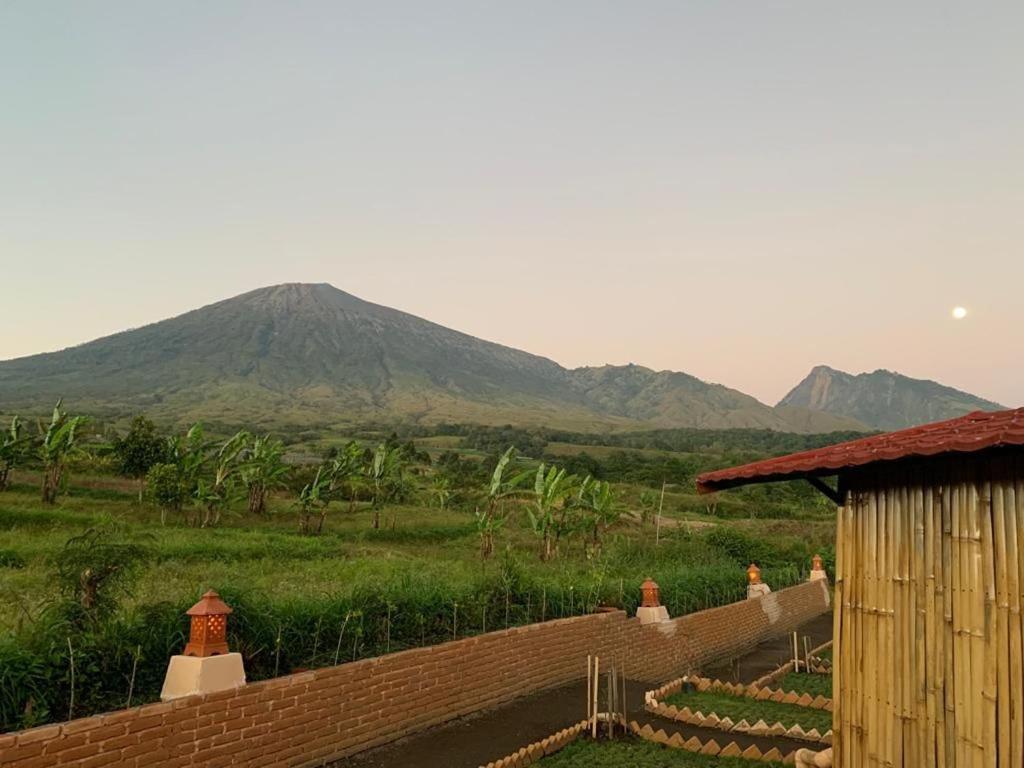 Hotel The Gate Rinjani Sajang Exterior foto