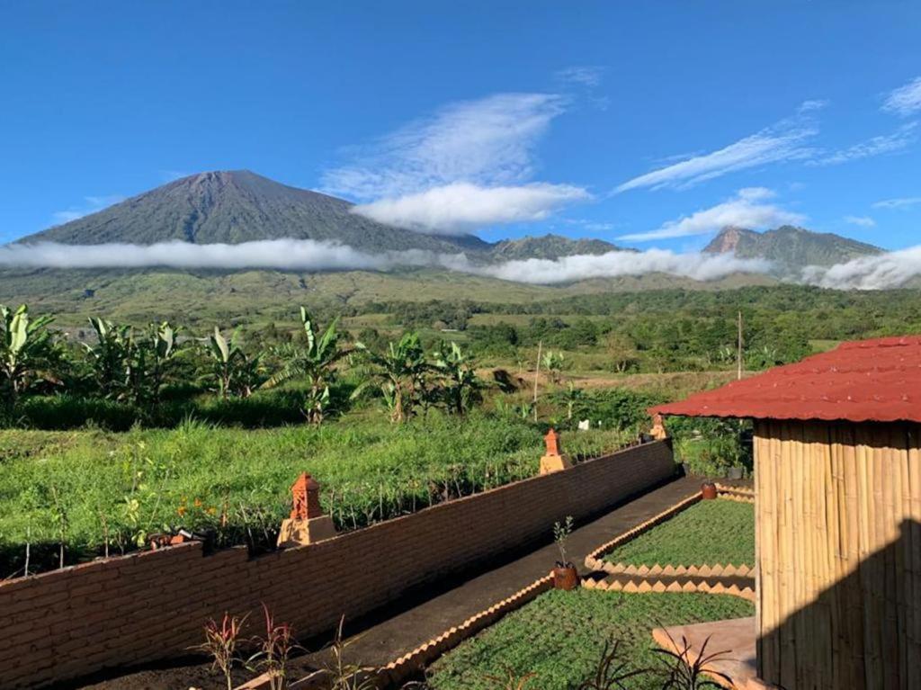 Hotel The Gate Rinjani Sajang Exterior foto